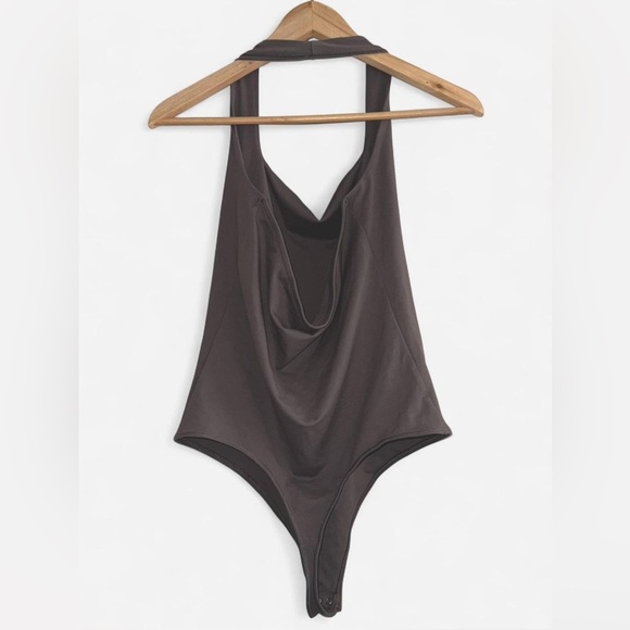 Abercrombie & Fitch Halter Bodysuit - Picture 2 of 4